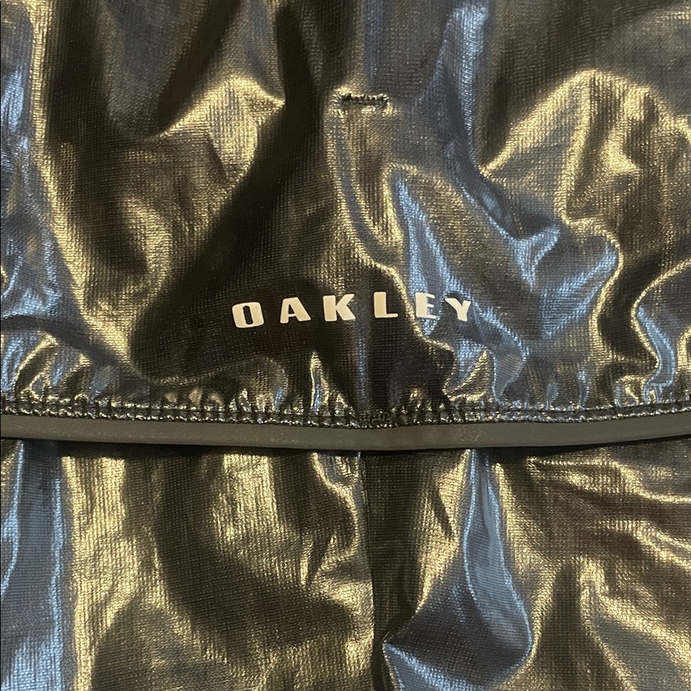 Oakley Race Fit Shiny Black Zip-Front Wind Vest - Picture 4 of 5